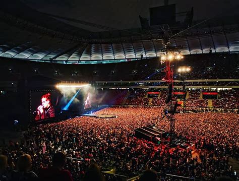 Samara Fever: Brazylijskie Melodie i Ekstaza na Stadionie Narodowym!